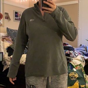 North face pull over